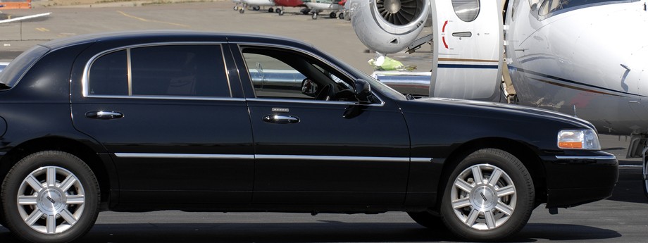 Limo-at-Airport